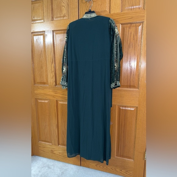 Women’s 2pc Abaya Dress Thobe Kaftan Green Gold Embroidery Dress Sz 6 US 22W 3X - Picture 10 of 10